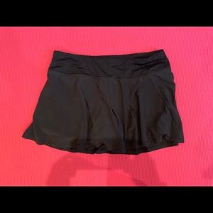 Lululemon skirted short